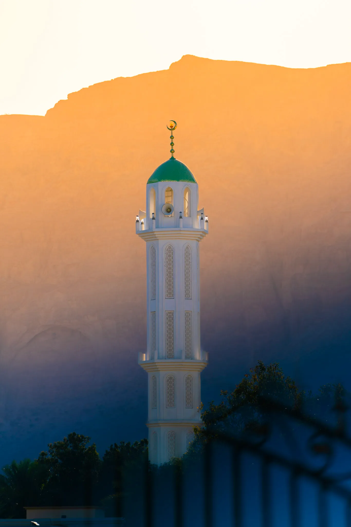 مئذنة الجدار الذهبي