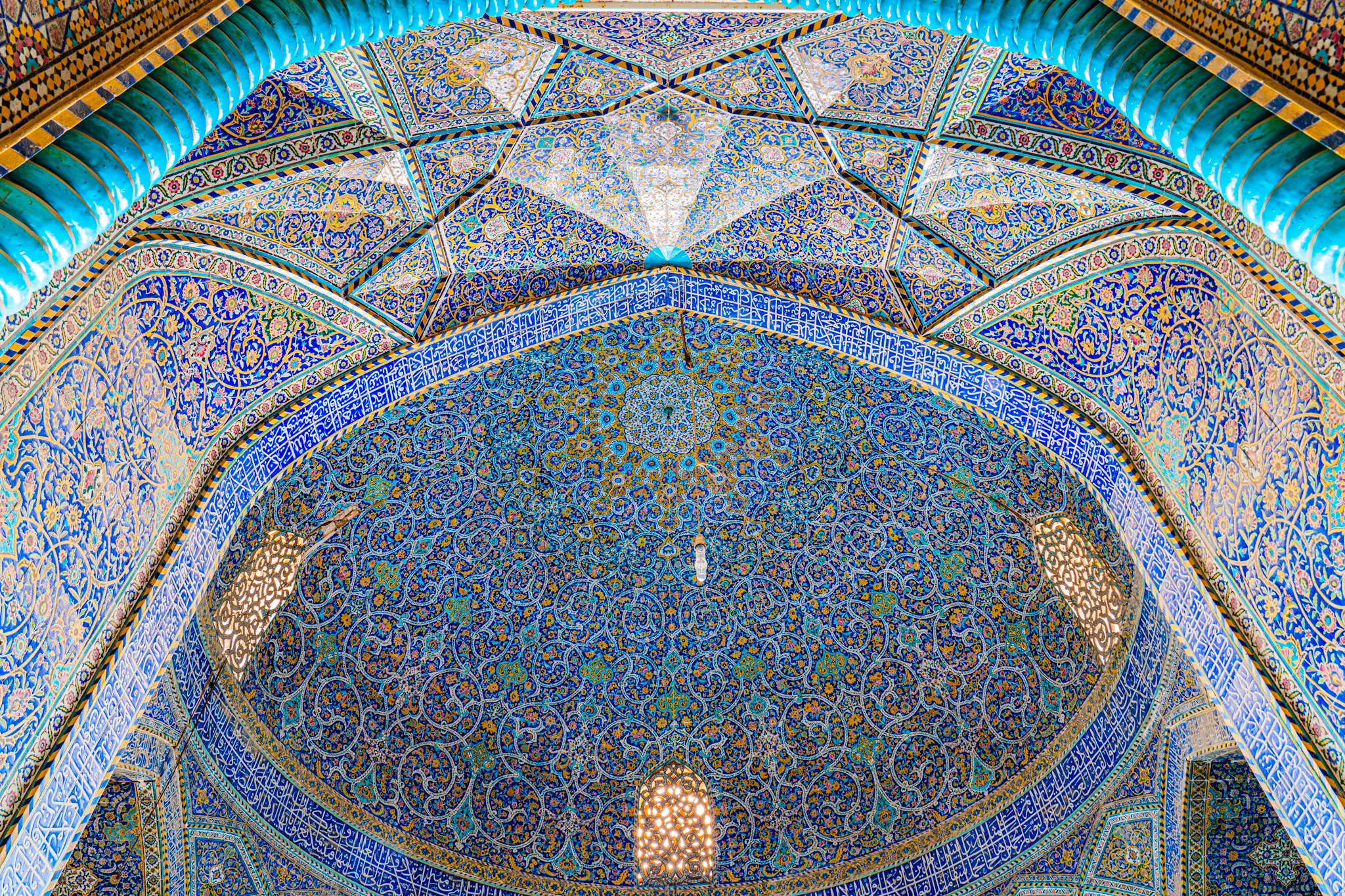 السقف البيضاوي