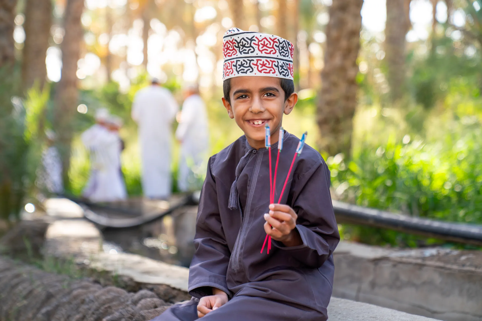 شراراتٌ وابتسامة